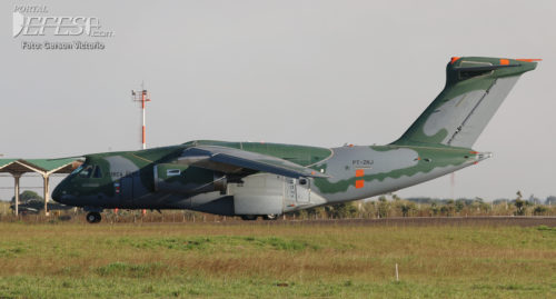 KC-390 cabeceira 3